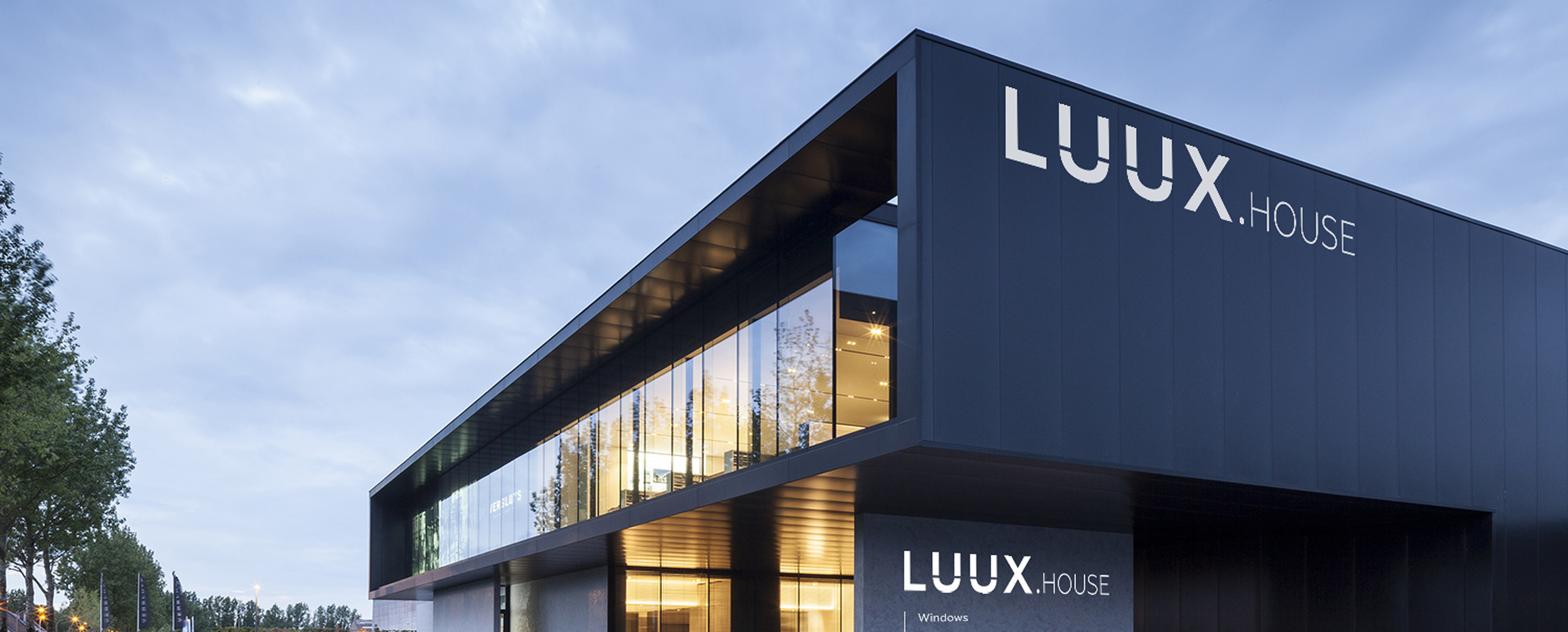 LUUX